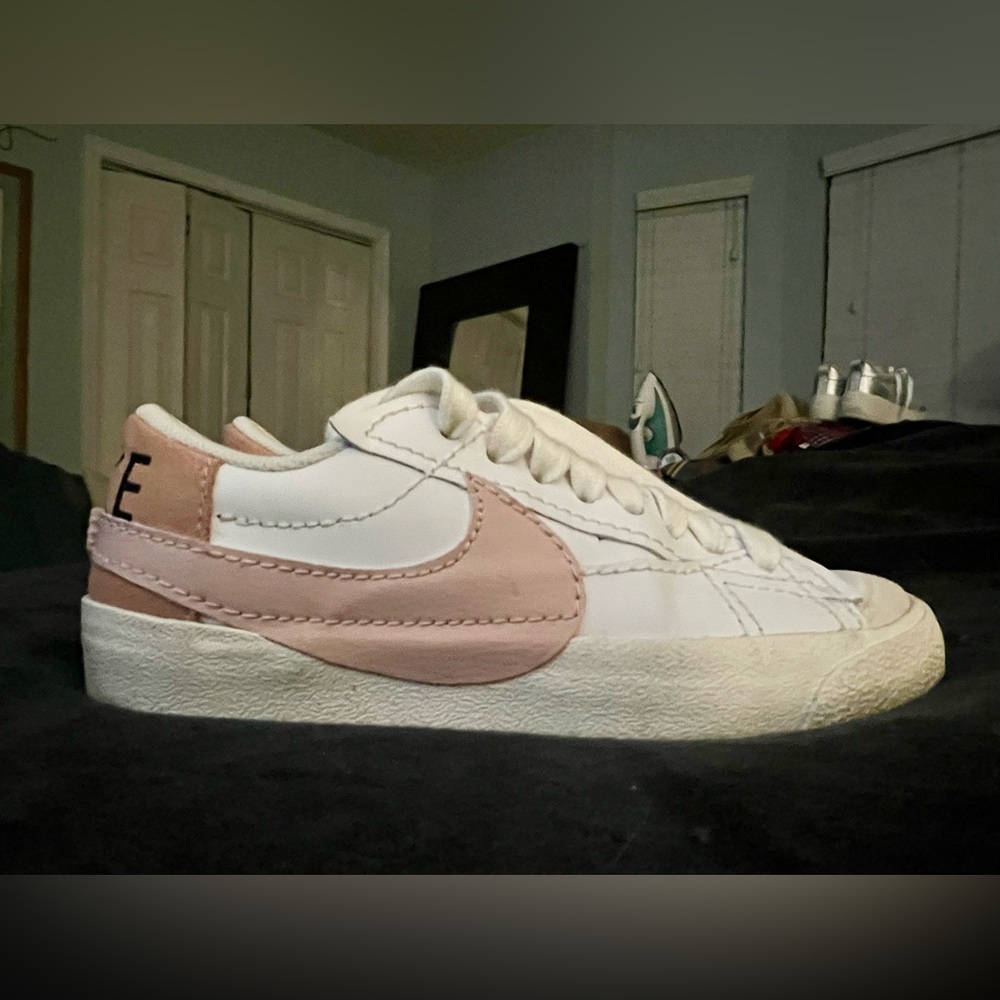 Nike White and Pink Low-Top Sneakers